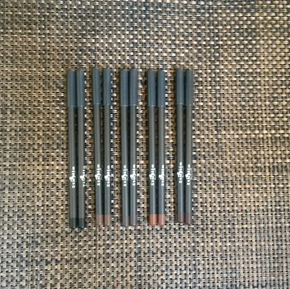 BUNDLE Italia Deluxe ultra fine  pencil eyeliner👀 - Picture 4 of 7